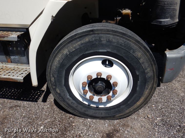 image for item KR9165 1999 Freightliner FL80  dump truck