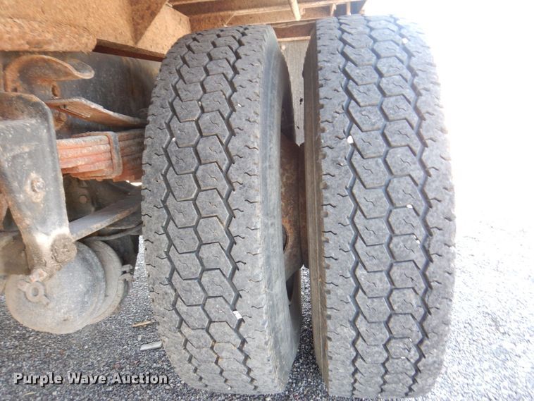 image for item KR9165 1999 Freightliner FL80  dump truck