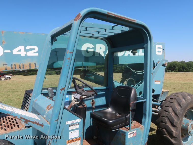 image for item KR9889 1999 Gradall 534D6-42  telehandler
