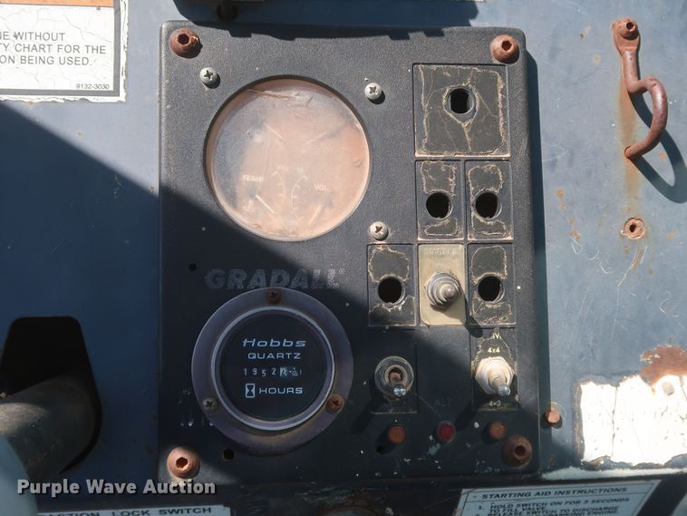 image for item KR9889 1999 Gradall 534D6-42  telehandler