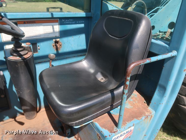 image for item KR9889 1999 Gradall 534D6-42  telehandler