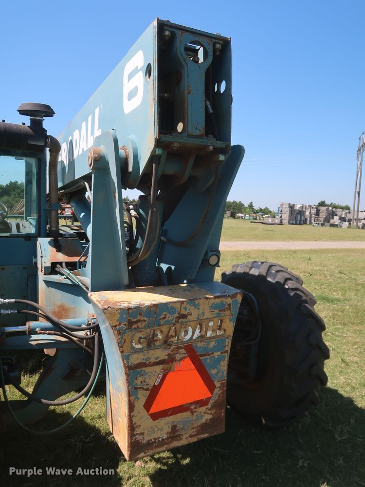 image for item KR9889 1999 Gradall 534D6-42  telehandler