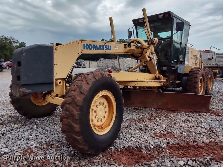 image for item LK9000 2006 Komatsu GD655-3C  motor grader