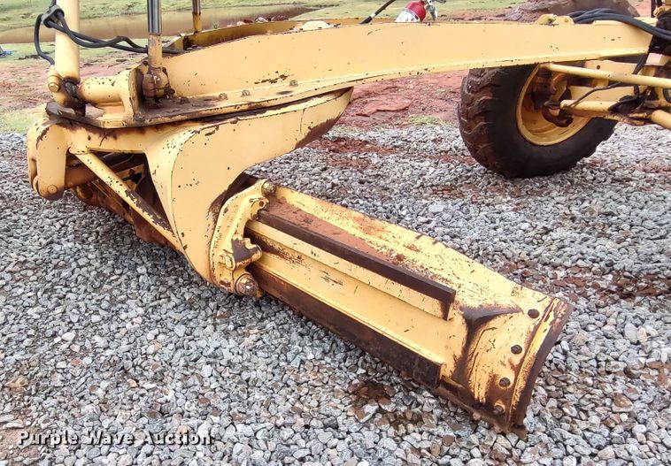 image for item LK9000 2006 Komatsu GD655-3C  motor grader