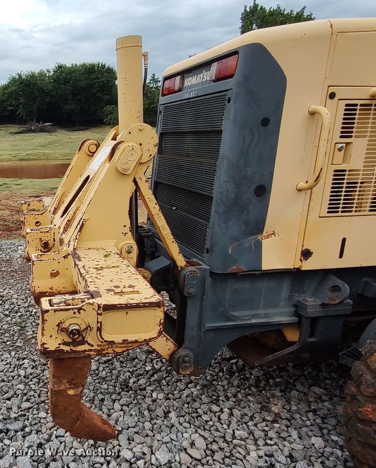 image for item LK9000 2006 Komatsu GD655-3C  motor grader