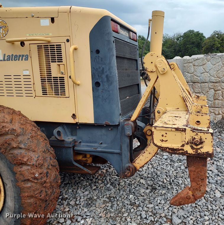 image for item LK9000 2006 Komatsu GD655-3C  motor grader