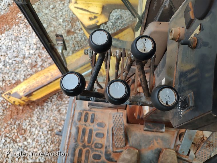 image for item LK9000 2006 Komatsu GD655-3C  motor grader