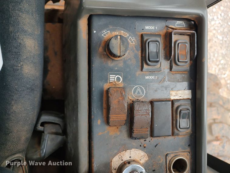 image for item LK9000 2006 Komatsu GD655-3C  motor grader