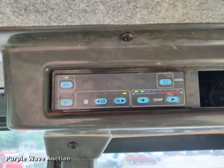 image for item LK9000 2006 Komatsu GD655-3C  motor grader