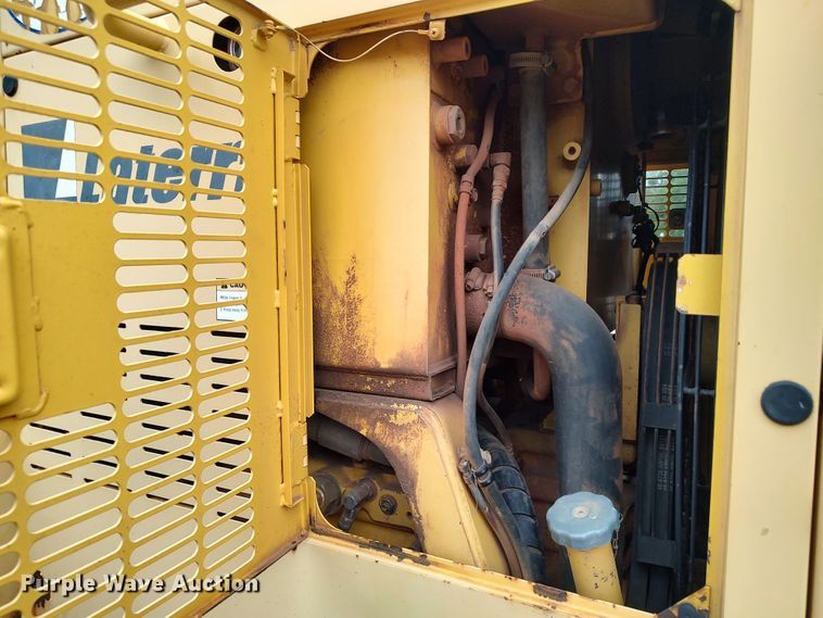 image for item LK9000 2006 Komatsu GD655-3C  motor grader