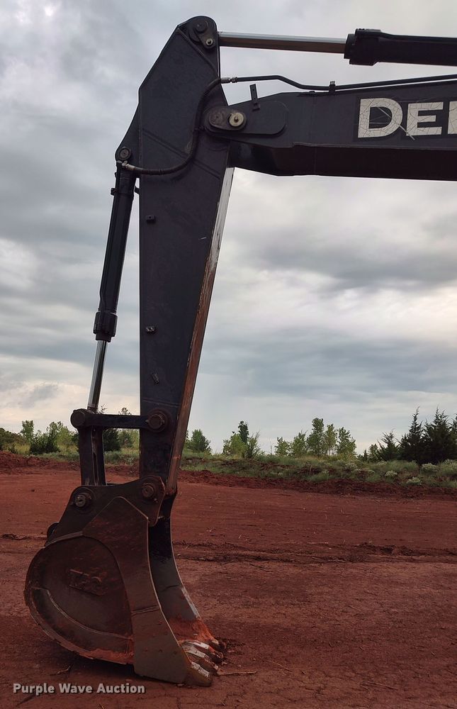 image for item LK9001 2007 John Deere 350D  excavator