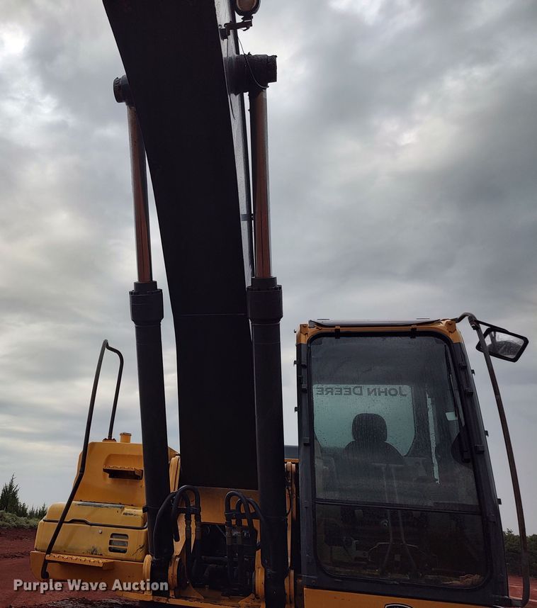 image for item LK9001 2007 John Deere 350D  excavator