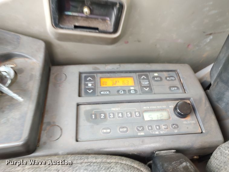 image for item LK9001 2007 John Deere 350D  excavator