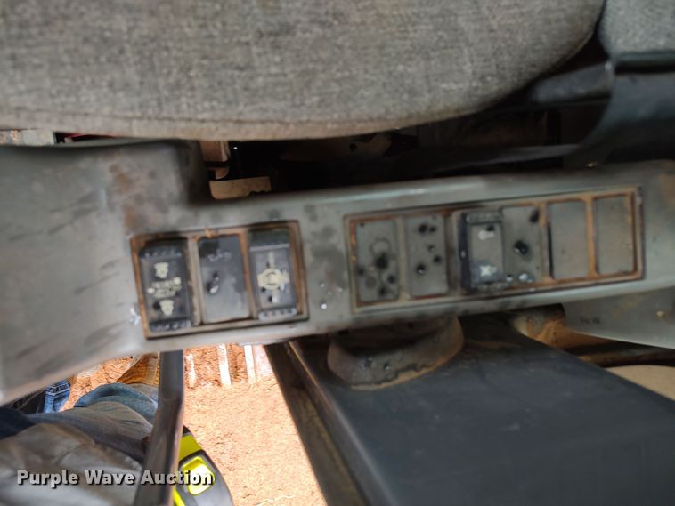 image for item LK9001 2007 John Deere 350D  excavator