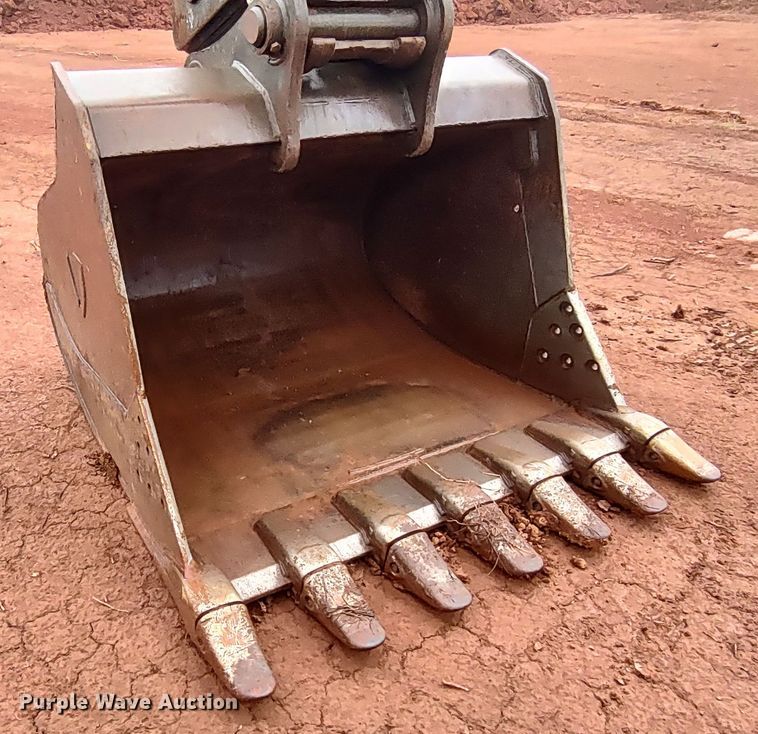 image for item LK9002 2013 John Deere 350G  excavator