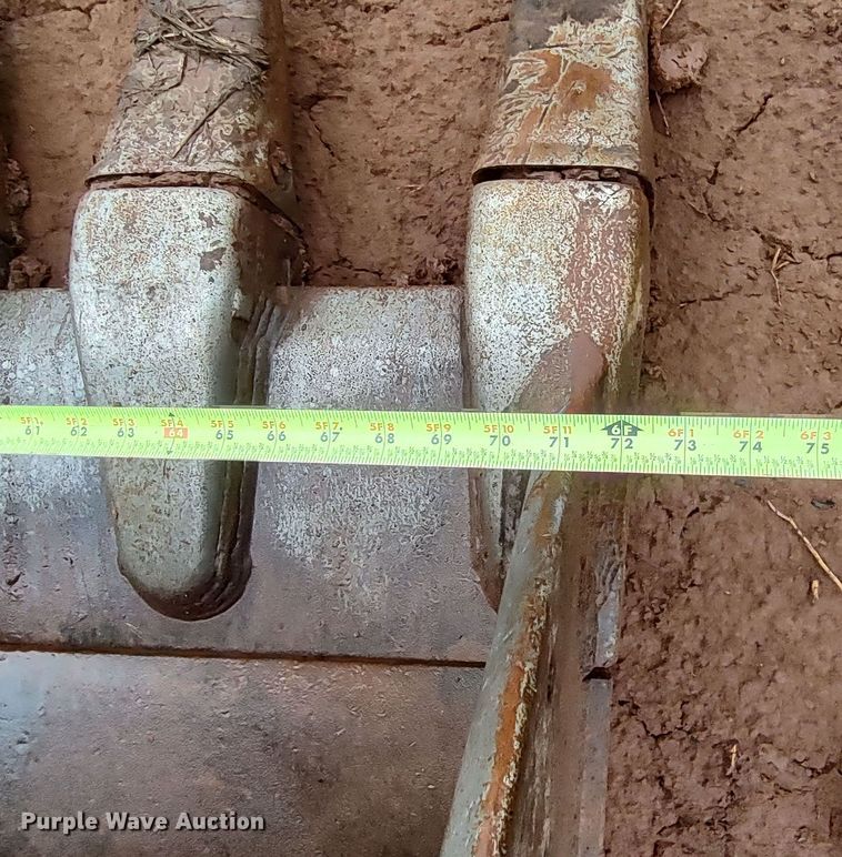 image for item LK9002 2013 John Deere 350G  excavator