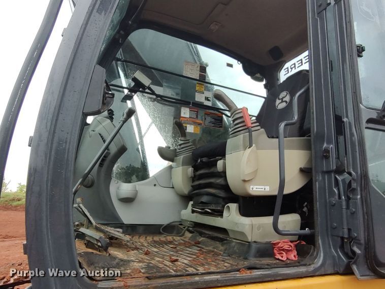 image for item LK9002 2013 John Deere 350G  excavator