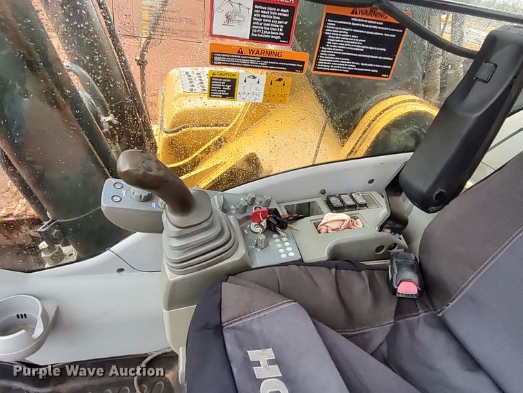 image for item LK9002 2013 John Deere 350G  excavator