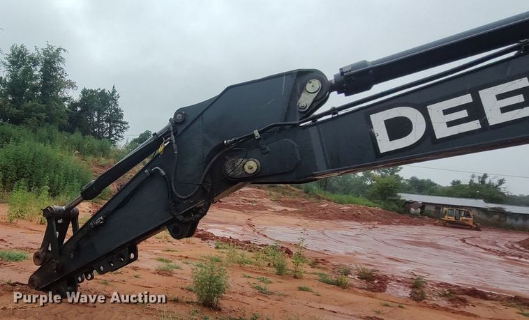 image for item LK9003 2006 John Deere 350DLC  excavator