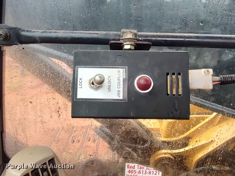 image for item LK9003 2006 John Deere 350DLC  excavator