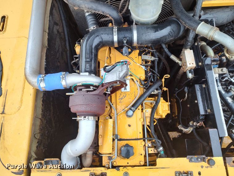 image for item LK9003 2006 John Deere 350DLC  excavator