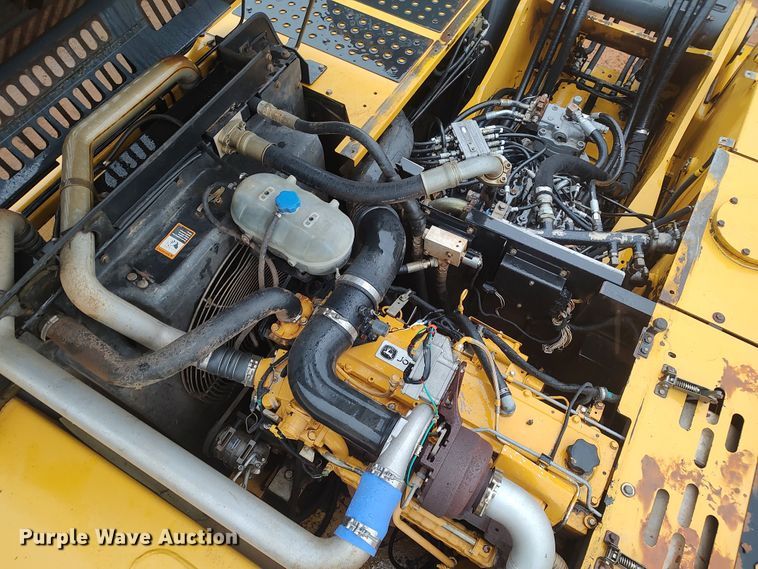 image for item LK9003 2006 John Deere 350DLC  excavator