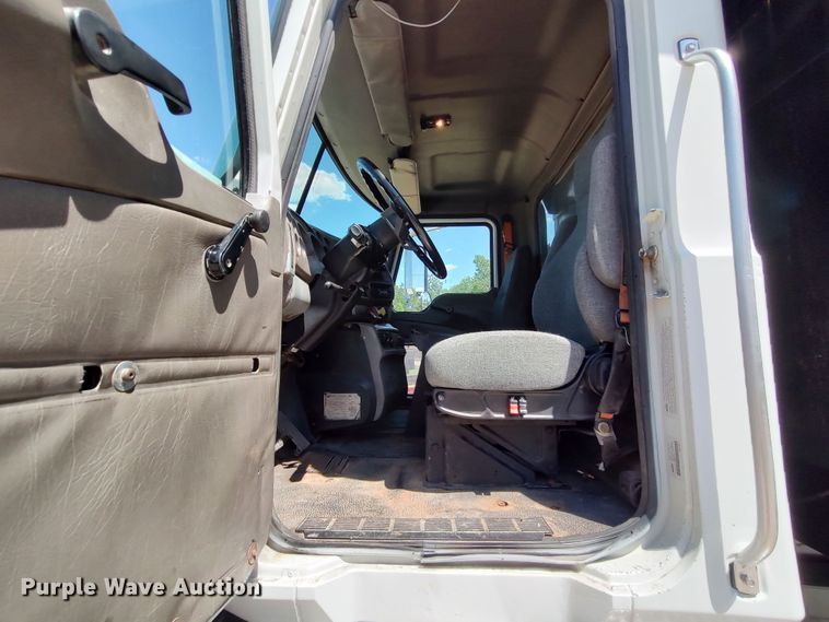 image for item LK9024 2007 Mack CXN612  dump truck