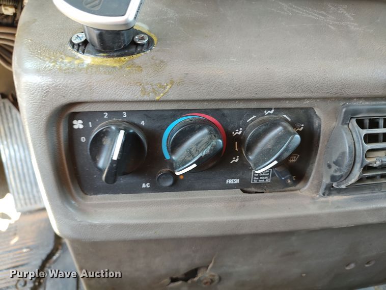 image for item LK9024 2007 Mack CXN612  dump truck