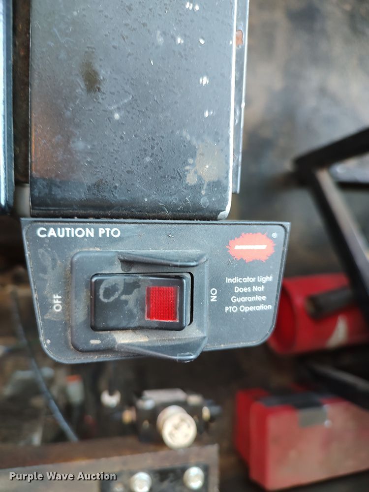 image for item LK9024 2007 Mack CXN612  dump truck