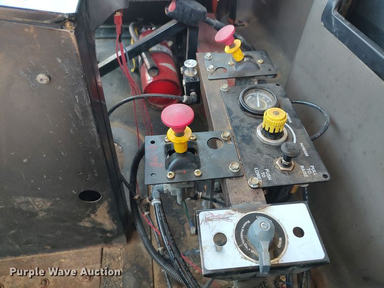 image for item LK9024 2007 Mack CXN612  dump truck