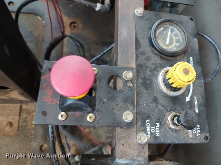 image for item LK9024 2007 Mack CXN612  dump truck