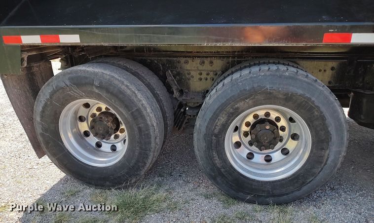 image for item LK9024 2007 Mack CXN612  dump truck