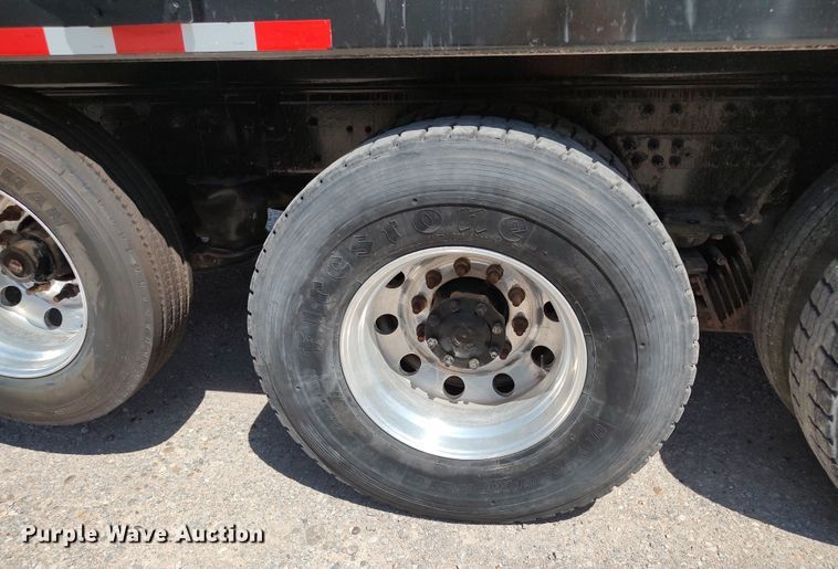 image for item LK9024 2007 Mack CXN612  dump truck