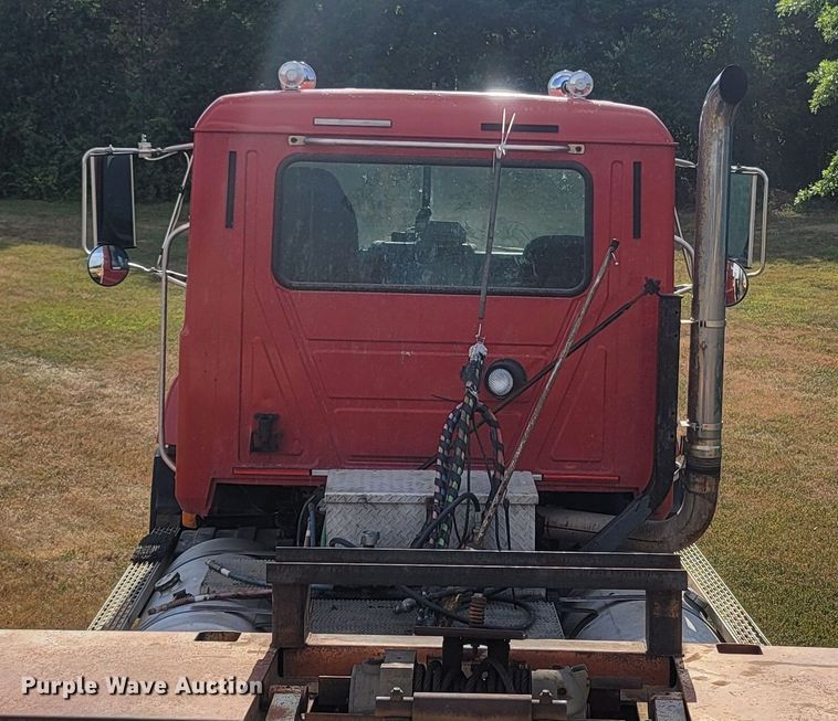 image for item LM9545 1998 Mack CH600  semi truck