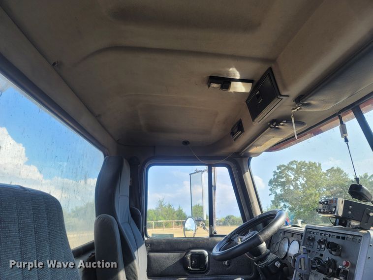 image for item LM9545 1998 Mack CH600  semi truck