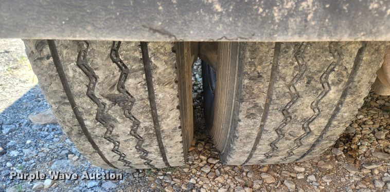 image for item LM9545 1998 Mack CH600  semi truck