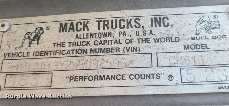 image for item LM9545 1998 Mack CH600  semi truck