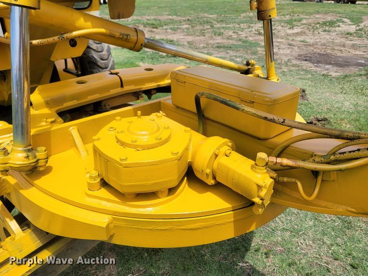 image for item LM9576 1987 Dresser A500E  motor grader