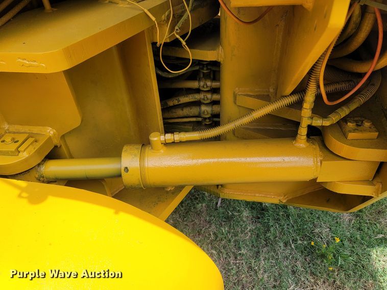 image for item LM9576 1987 Dresser A500E  motor grader