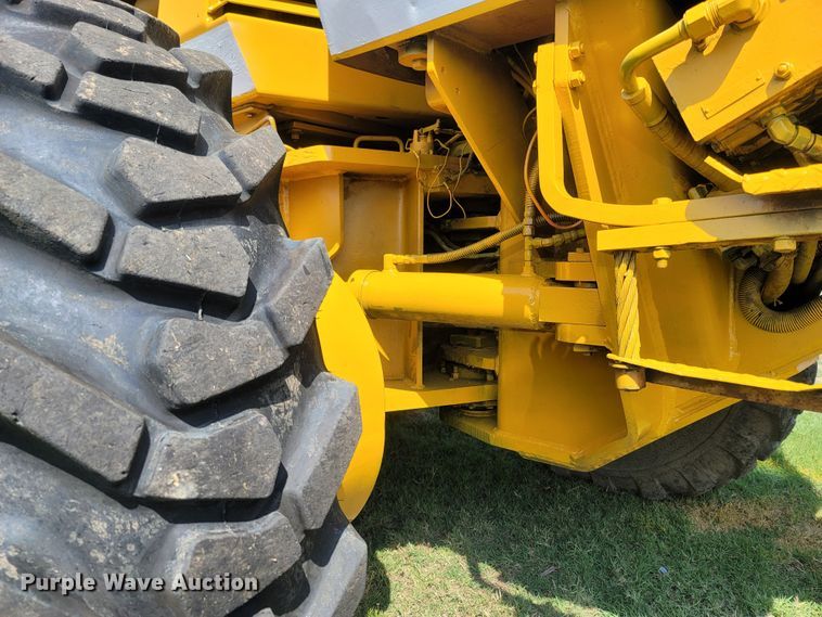 image for item LM9576 1987 Dresser A500E  motor grader