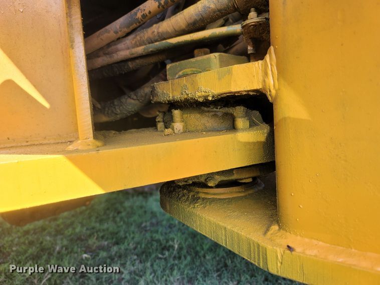 image for item LM9576 1987 Dresser A500E  motor grader