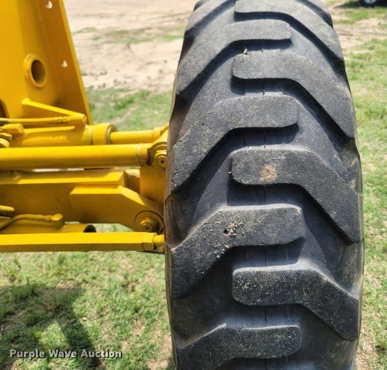 image for item LM9576 1987 Dresser A500E  motor grader