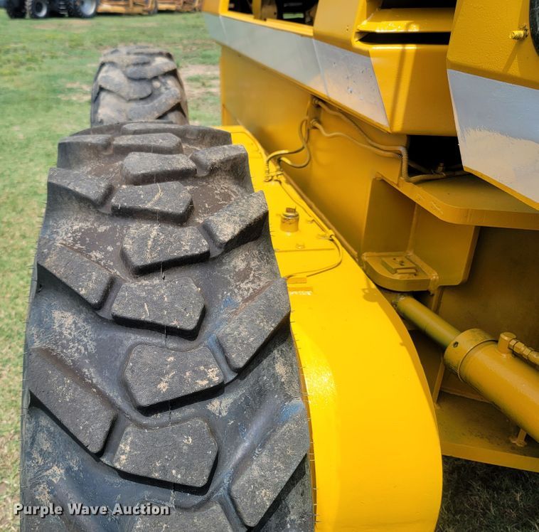 image for item LM9576 1987 Dresser A500E  motor grader