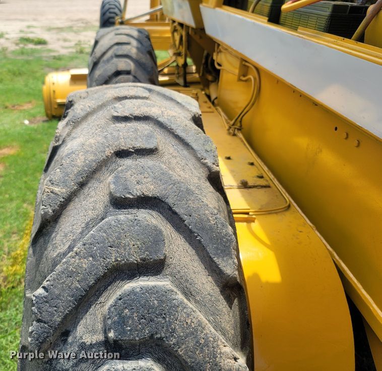 image for item LM9576 1987 Dresser A500E  motor grader