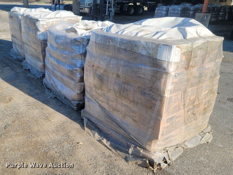 image for item LM9578 Crafco RoadSaver 515  sealant