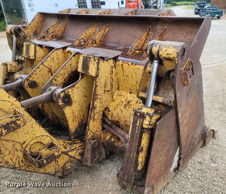 image for item LM9586 2005 Caterpillar 973C  track loader