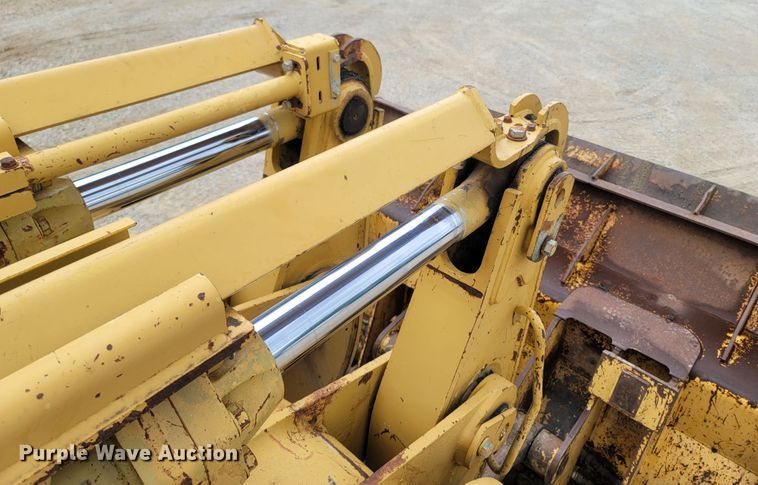 image for item LM9586 2005 Caterpillar 973C  track loader