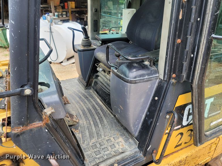 image for item LM9586 2005 Caterpillar 973C  track loader