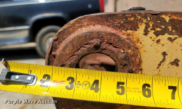 image for item LM9592 Caterpillar  24"W backhoe bucket