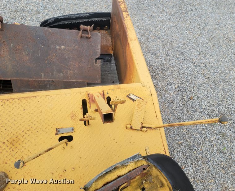 image for item LM9598 Blaw-Knox RW-195  road widener